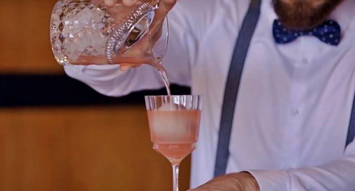 Jack Rose (出典：Drink Calvados 公式サイト「Jack Rose」動画より)