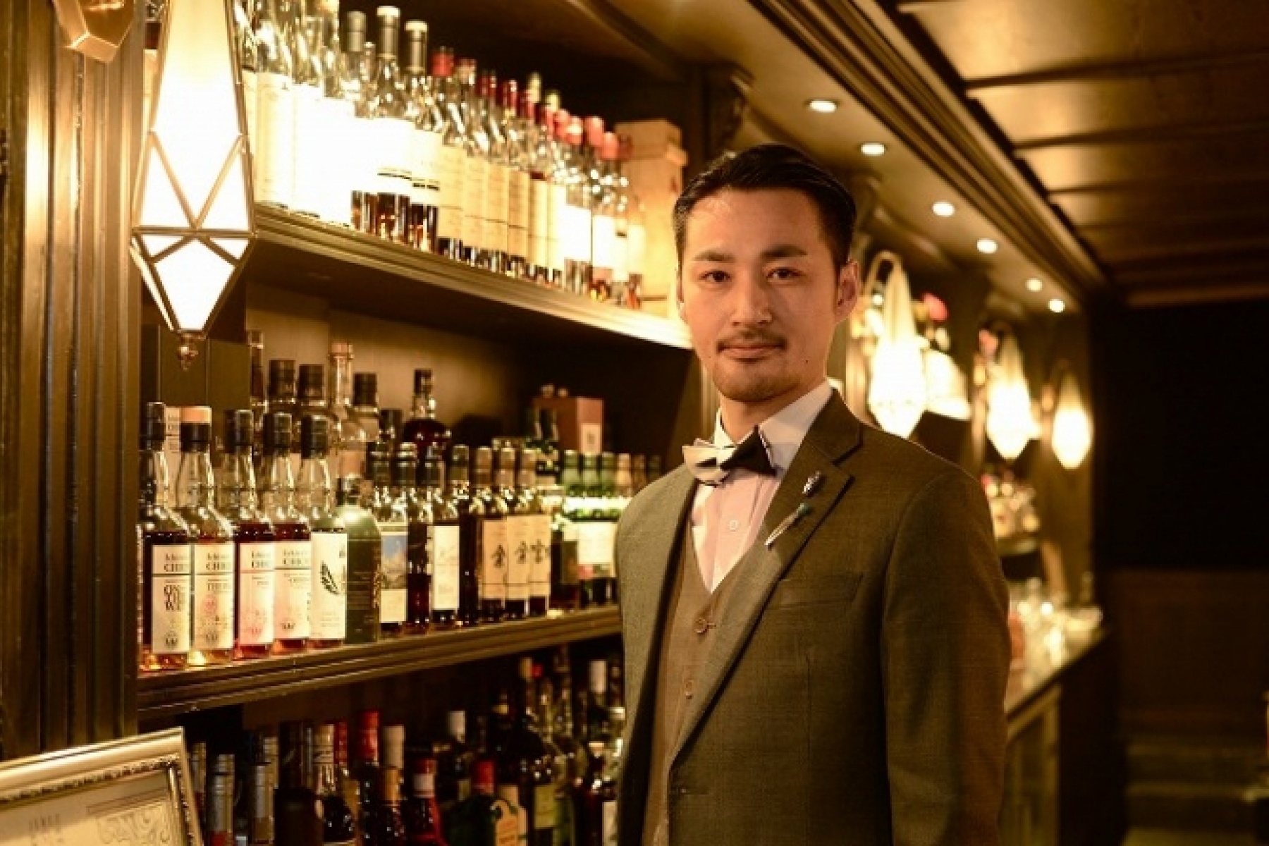 アジアを舞台に“クラシック”を
追求する日本人バーテンダー。
＜前編＞
