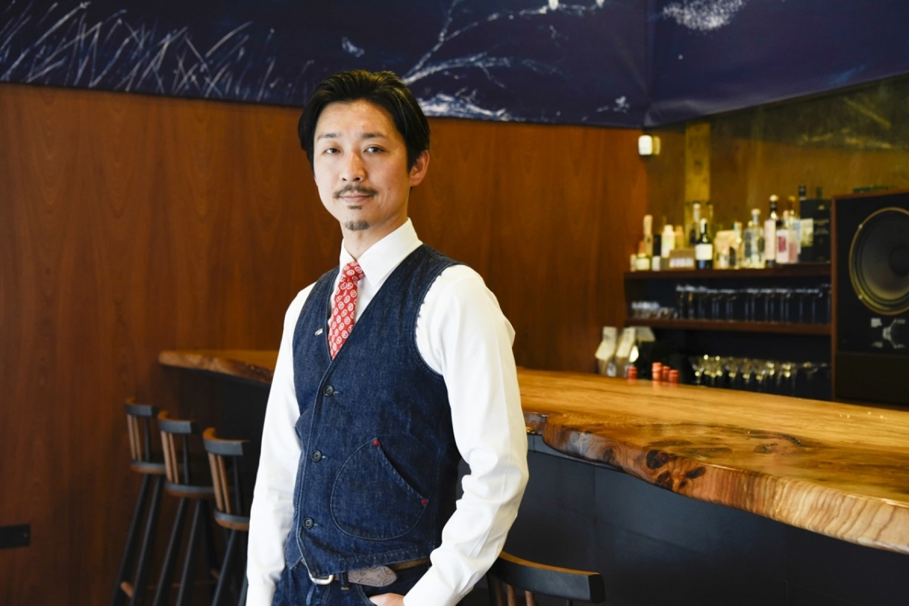 Waltz：
ロンドンの日本人バーテンダー
鳥潟彦人さん率いる「季節」のバー。-前編-
