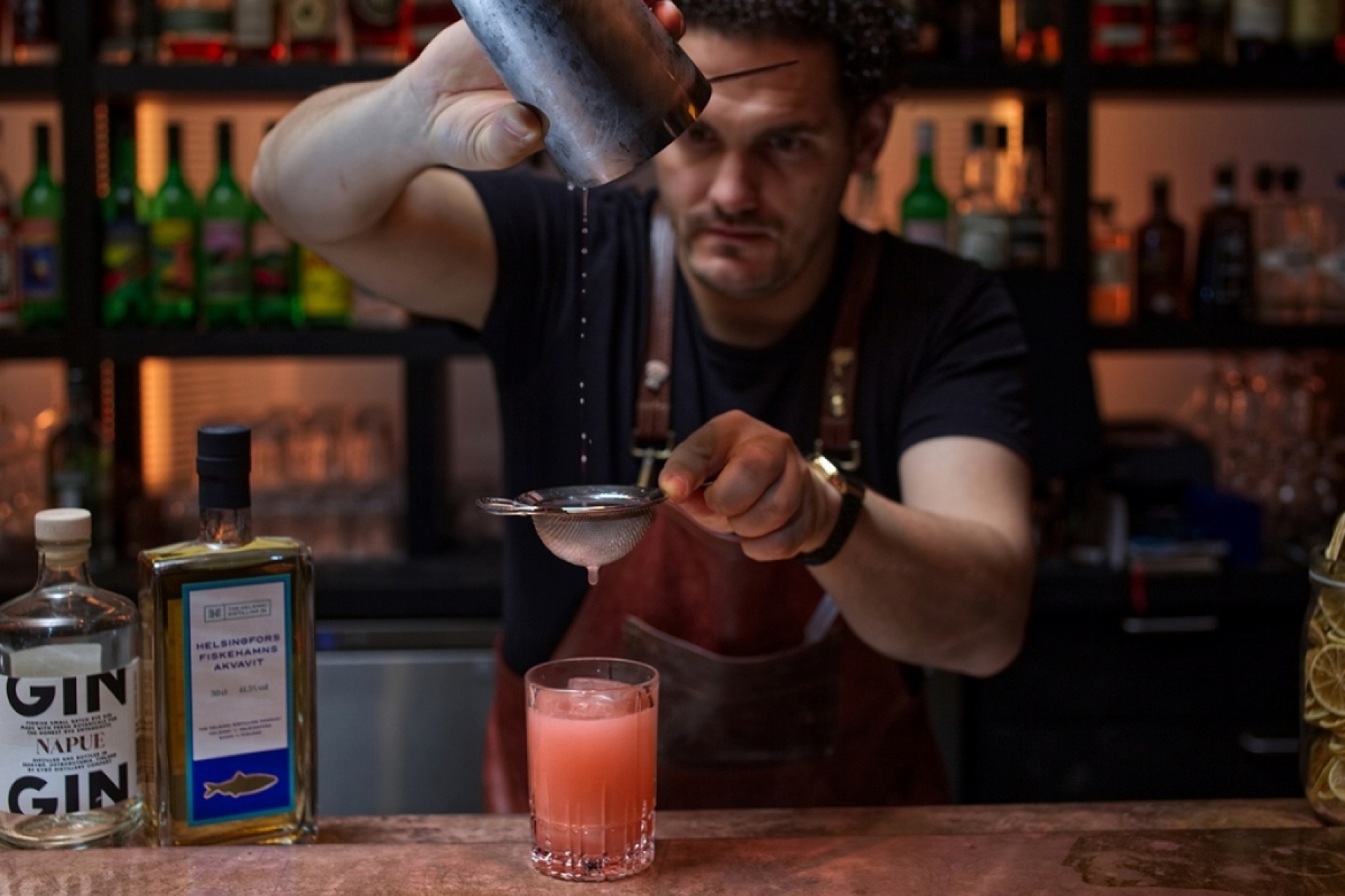 ミシュラン星付きレストラン、
人気の鍵は、併設のバーにあり！？
＜前編＞
