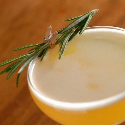 サーフェイス・トゥ・エアー 