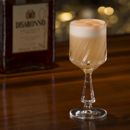 アマレットウイスキーサワー