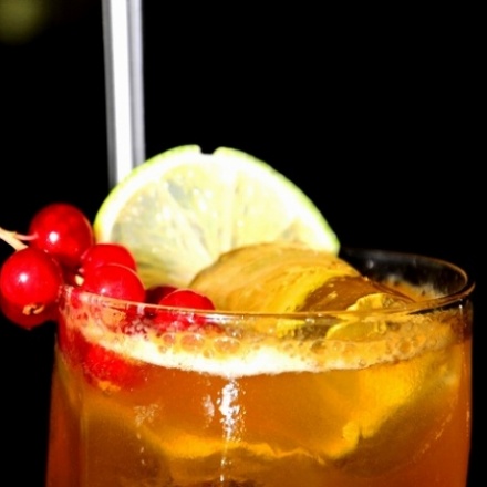 ダーク・エヌ・ストーミー