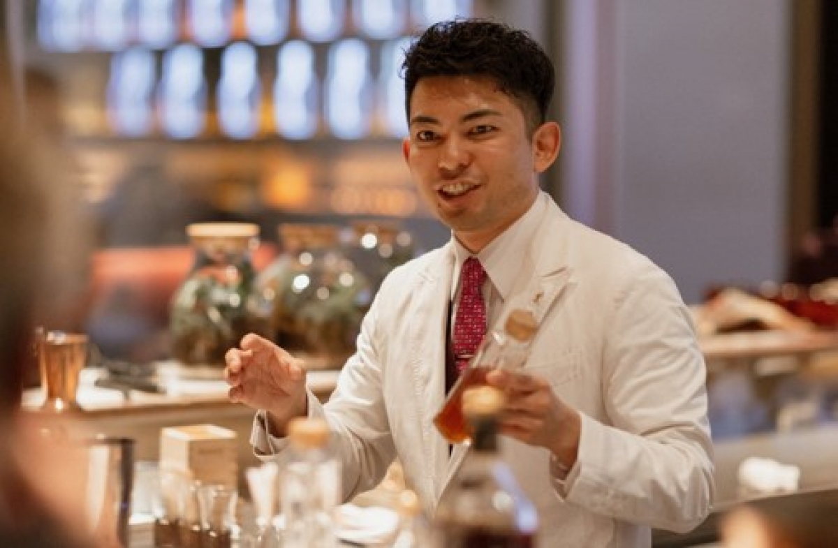 サーティー トゥウェンティースリー「3023」