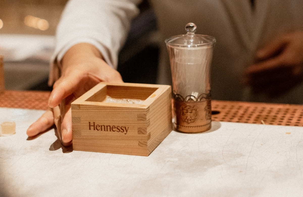 サーティー トゥウェンティースリー「3023」